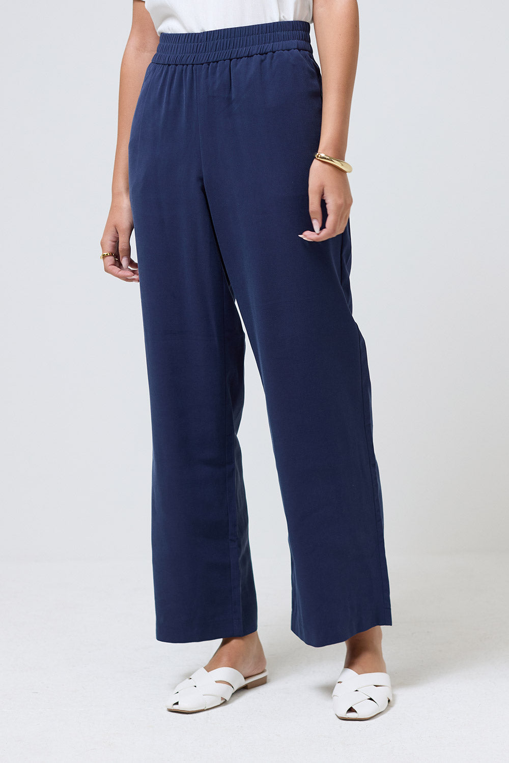 Carmen Wide Leg Pull-On Trousers in Navy