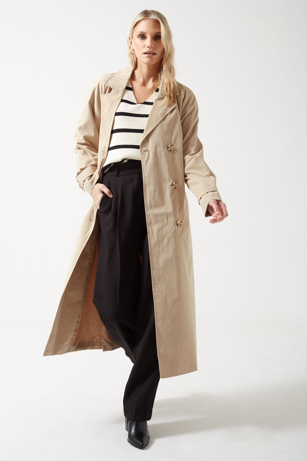 Saba 3/4 Sleeves V-Neck Striped Jumper in Cream and Black