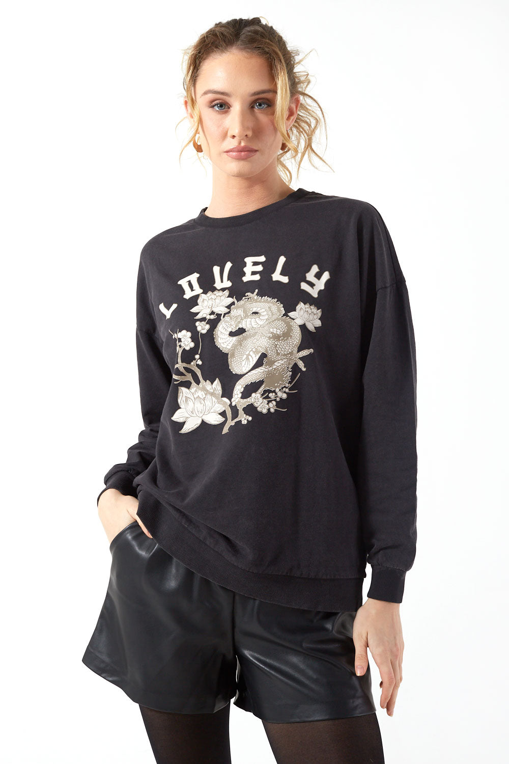 Tanya LS Oversize Sweatshirt Dragon Print in Black