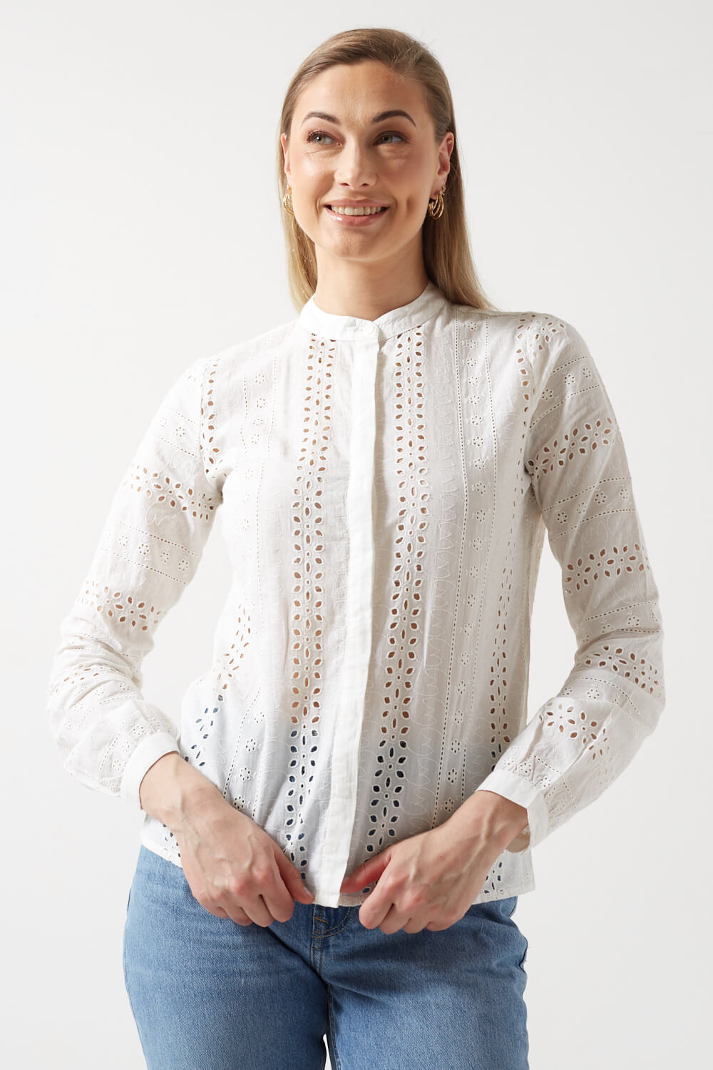 Miriam Embroidery Angleise Shirt in White