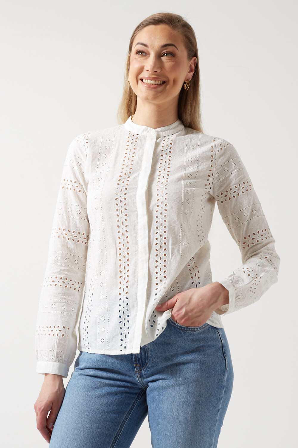 Miriam Embroidery Angleise Shirt in White