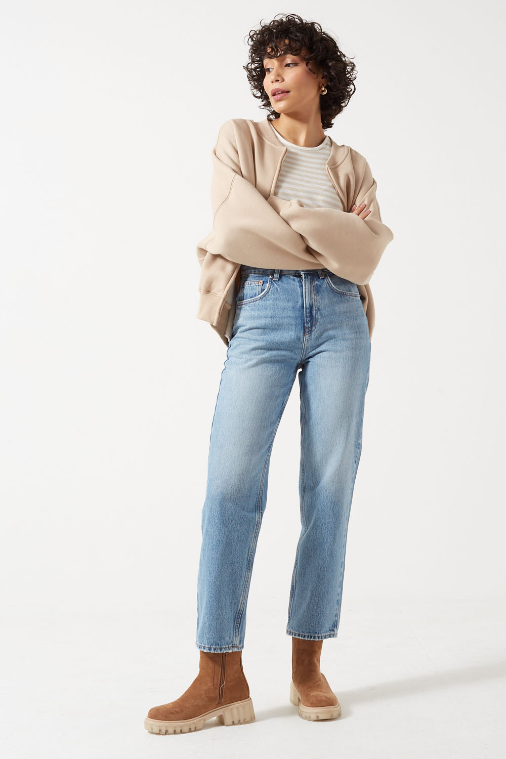 Robyn High Waisted Straight Light Wash Jeans in Blue