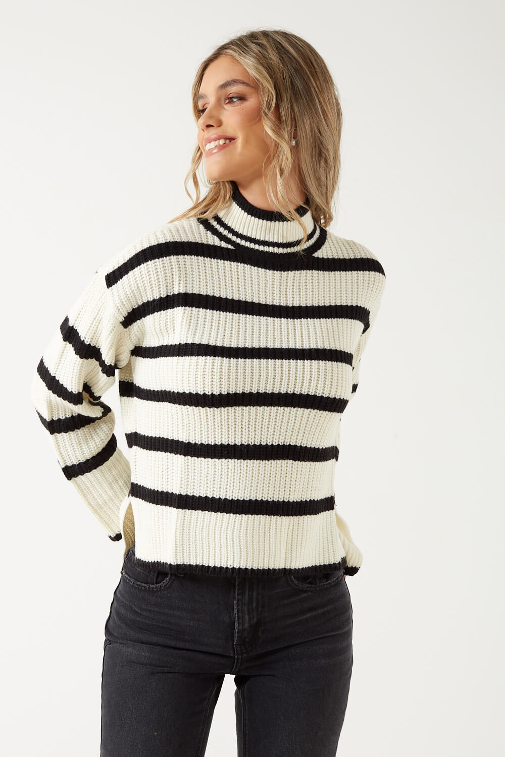 Justy Runa High Neck Striped Pullover