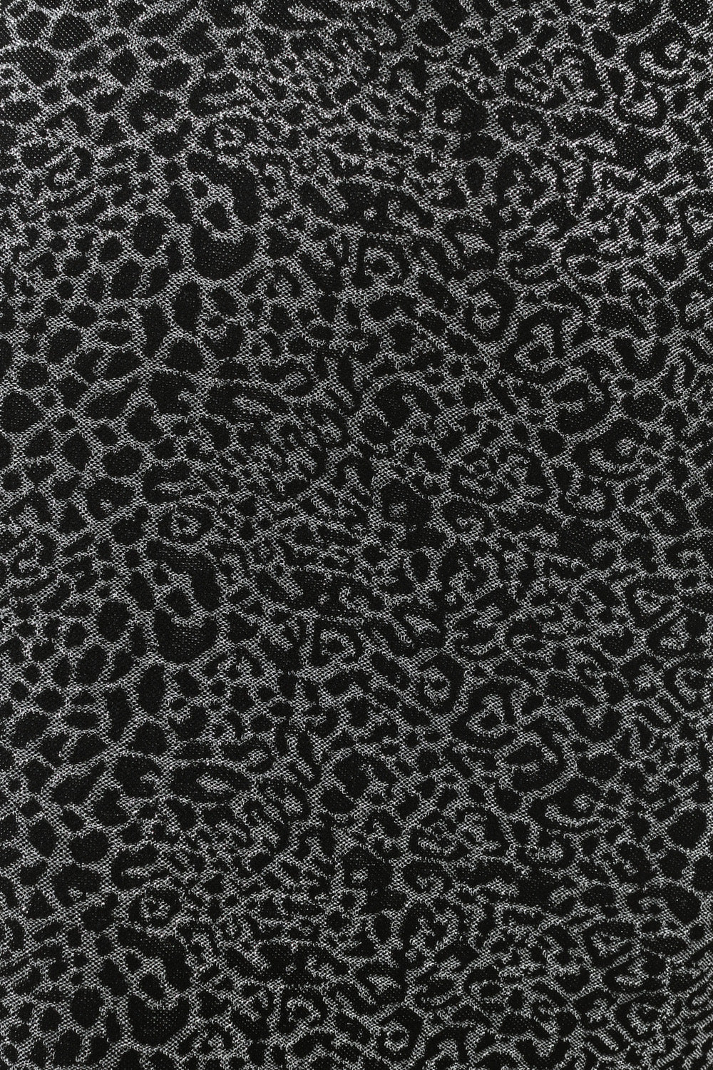 Queen L/S V-Neck Glitter Leopard Print Dress in Silver