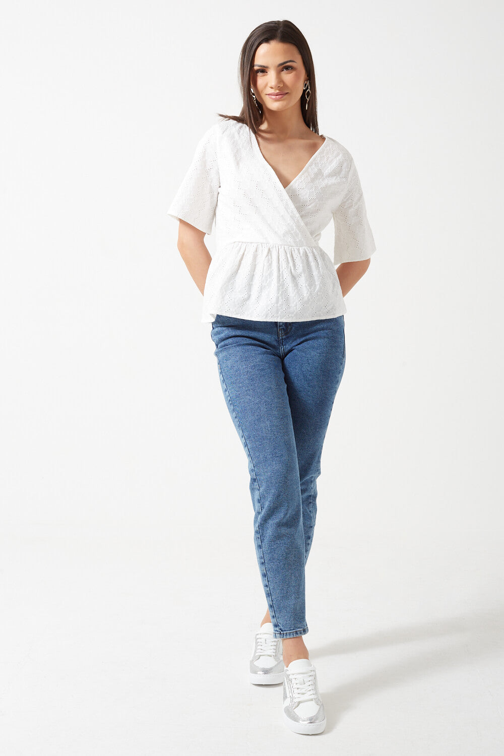 Lupin Embroidery Top in White