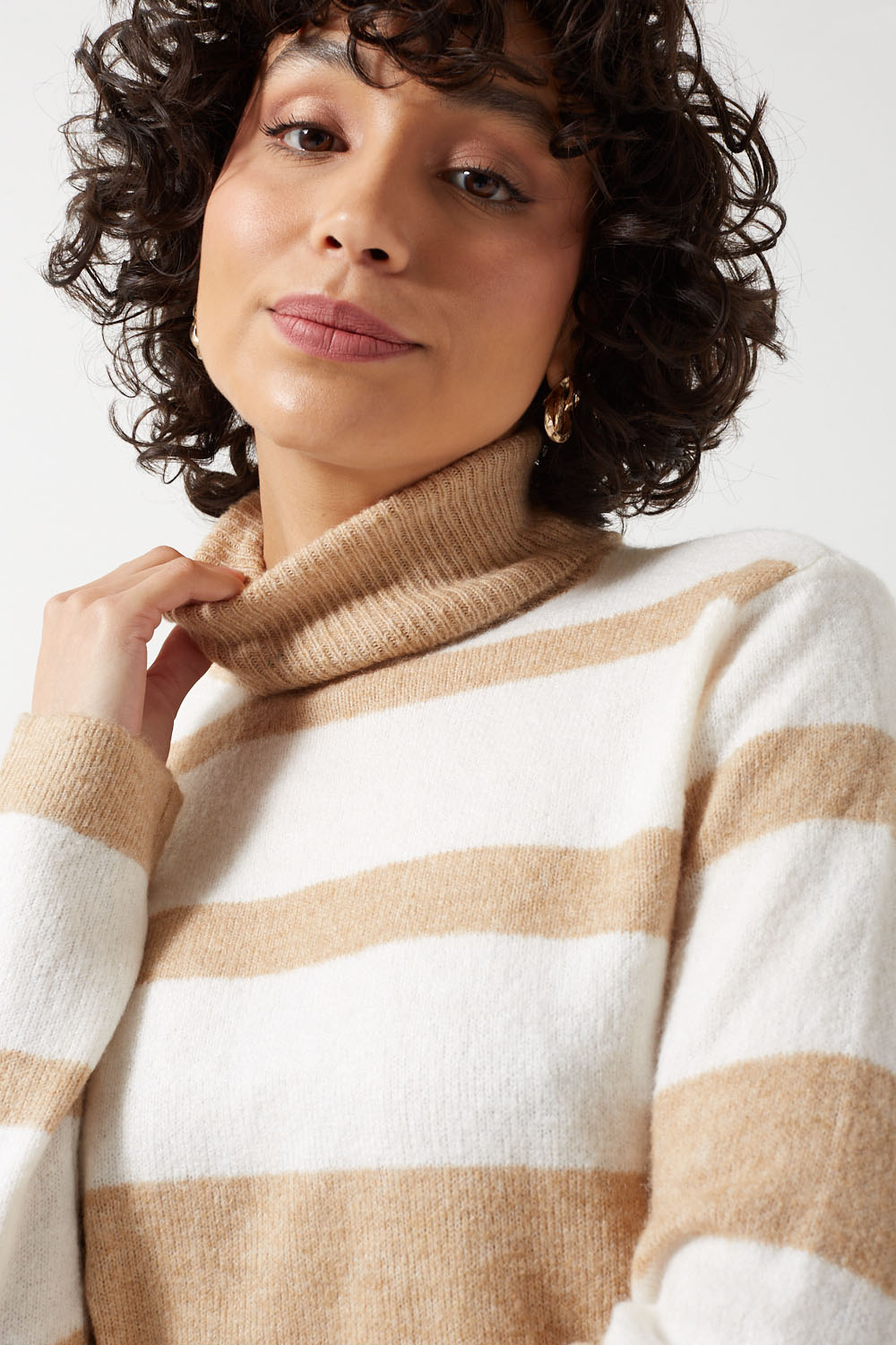 Sesilje LS Roll Neck Short Knit Striped Jumper in Birch