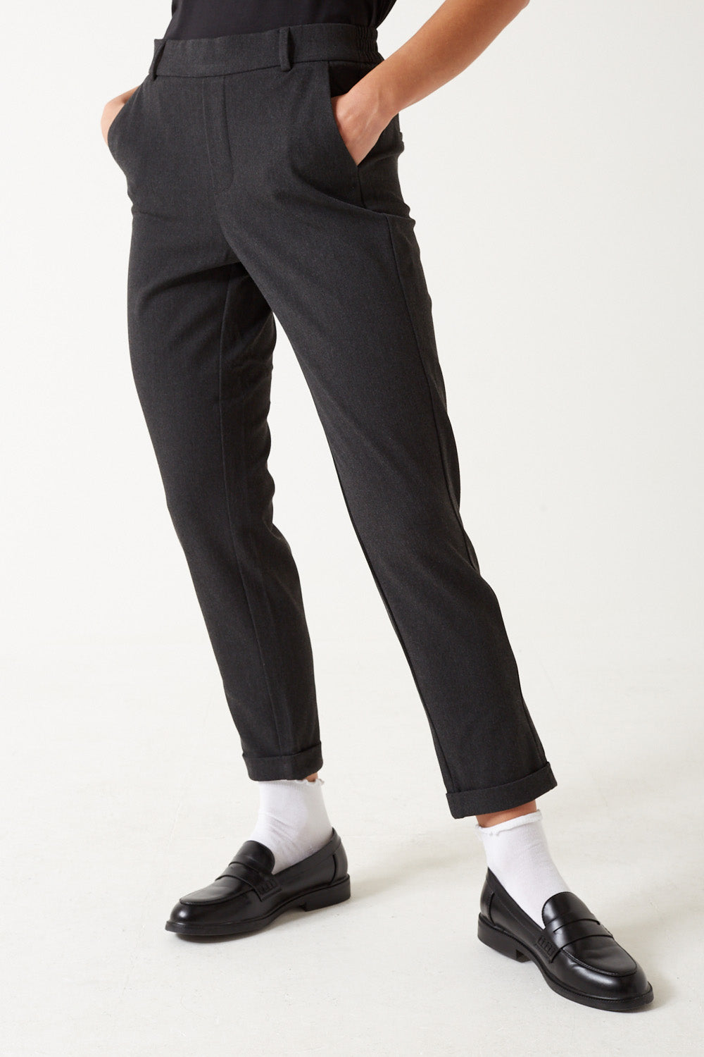 Maya Trousers in Dark Grey