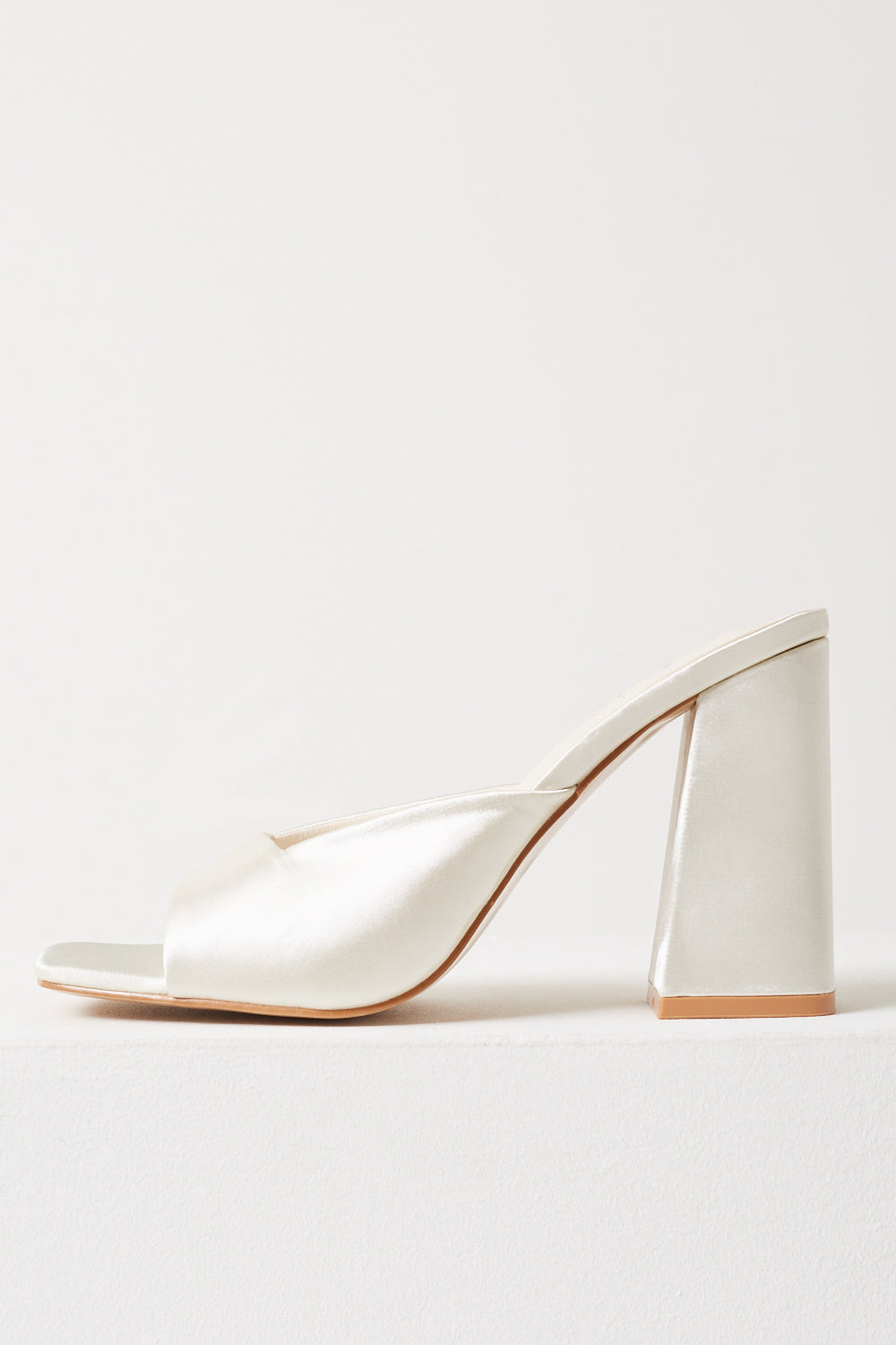 Tanya Square Toe Satin Mule Heel in Champagne