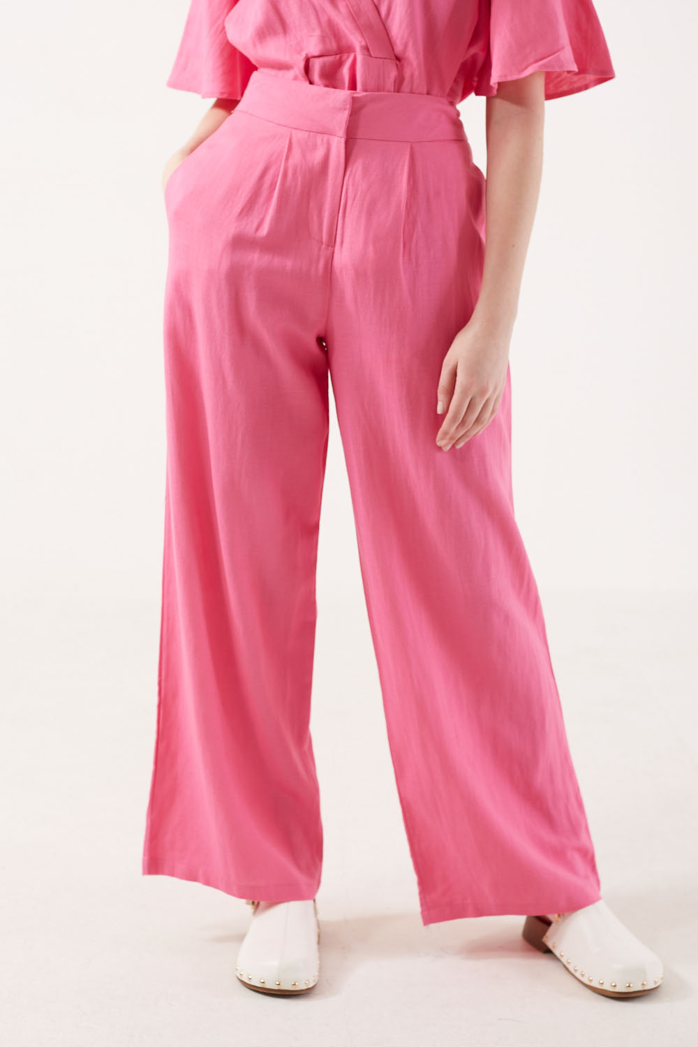 Roberta Wide Leg Linen Trousers in Pink