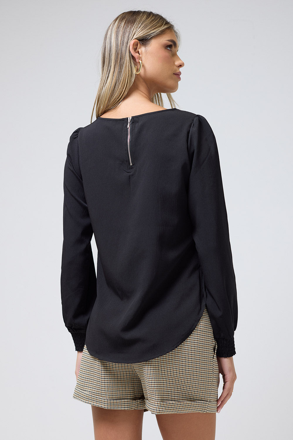 Elite Life Long Sleeve Top in Black