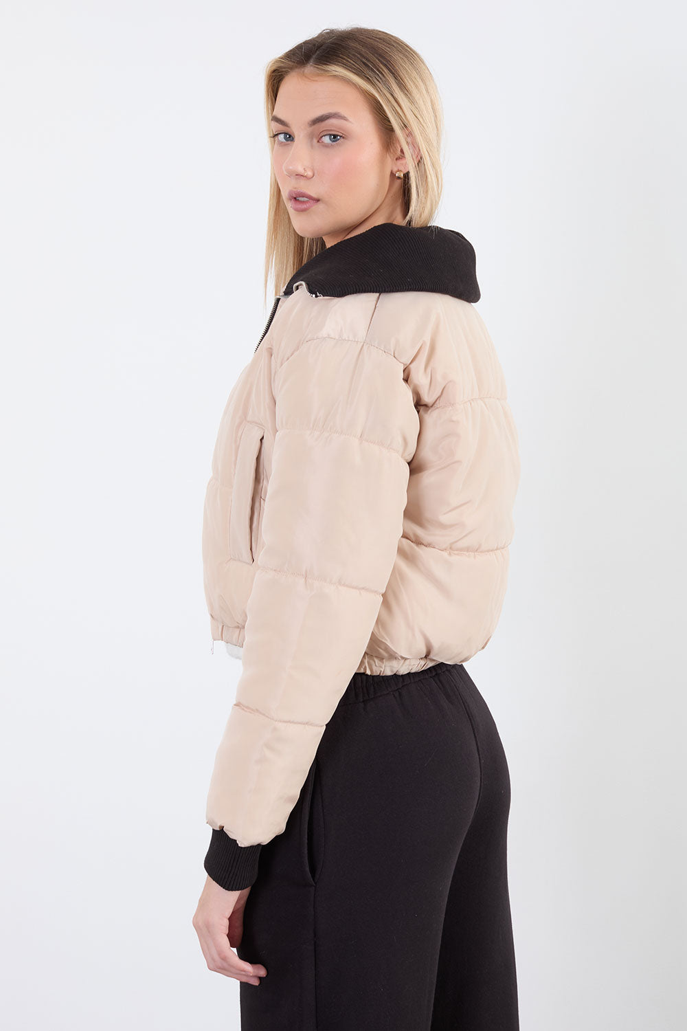 Deja Cropped Bomber Jacket In Cream