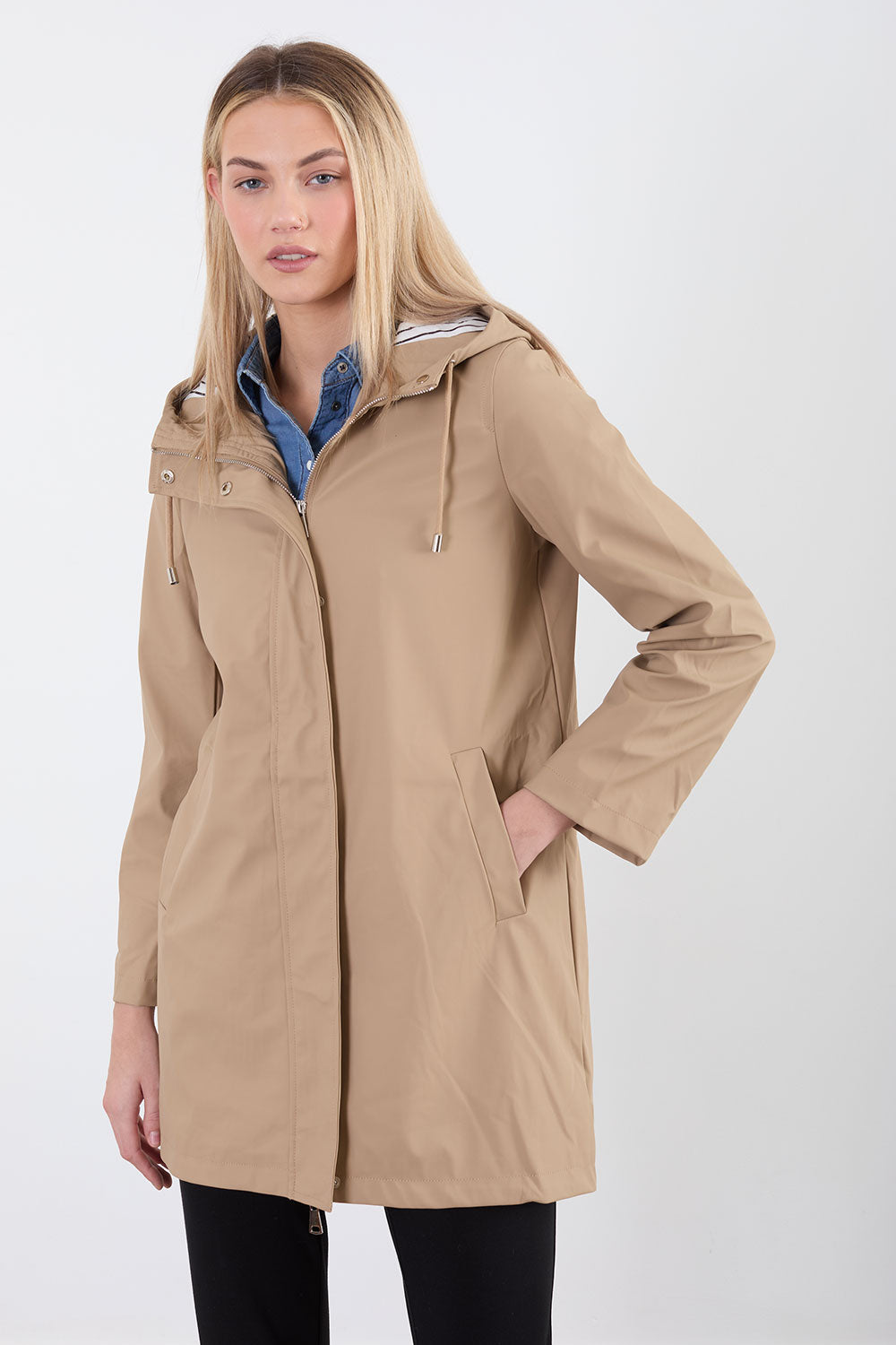Salma Raincoat In Beige