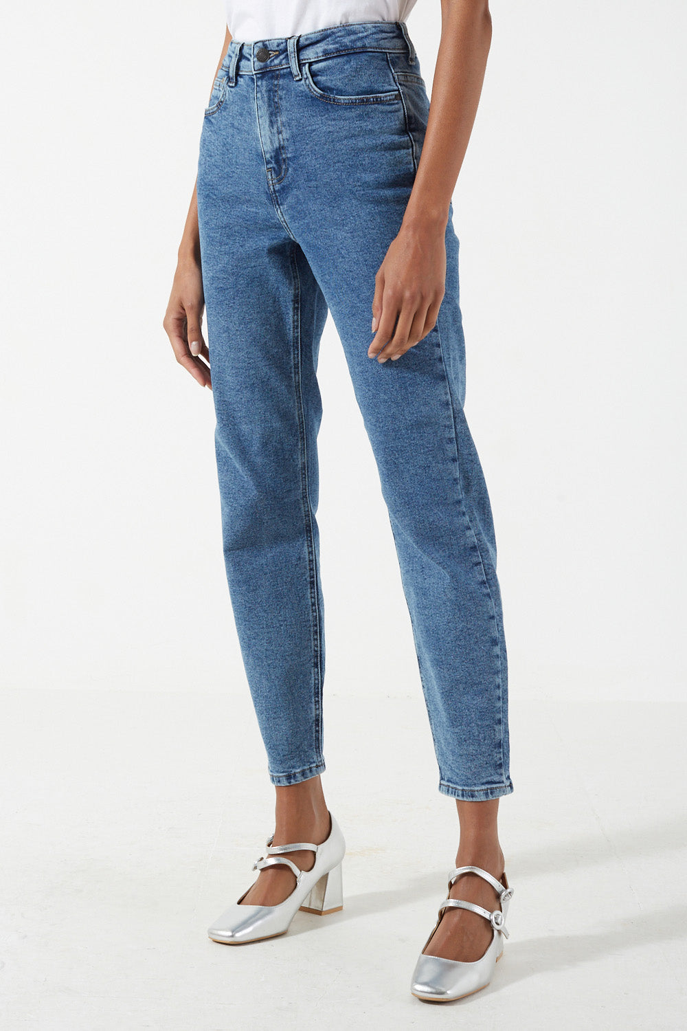 Moni HW Stoned Ankle Jeans in Blue