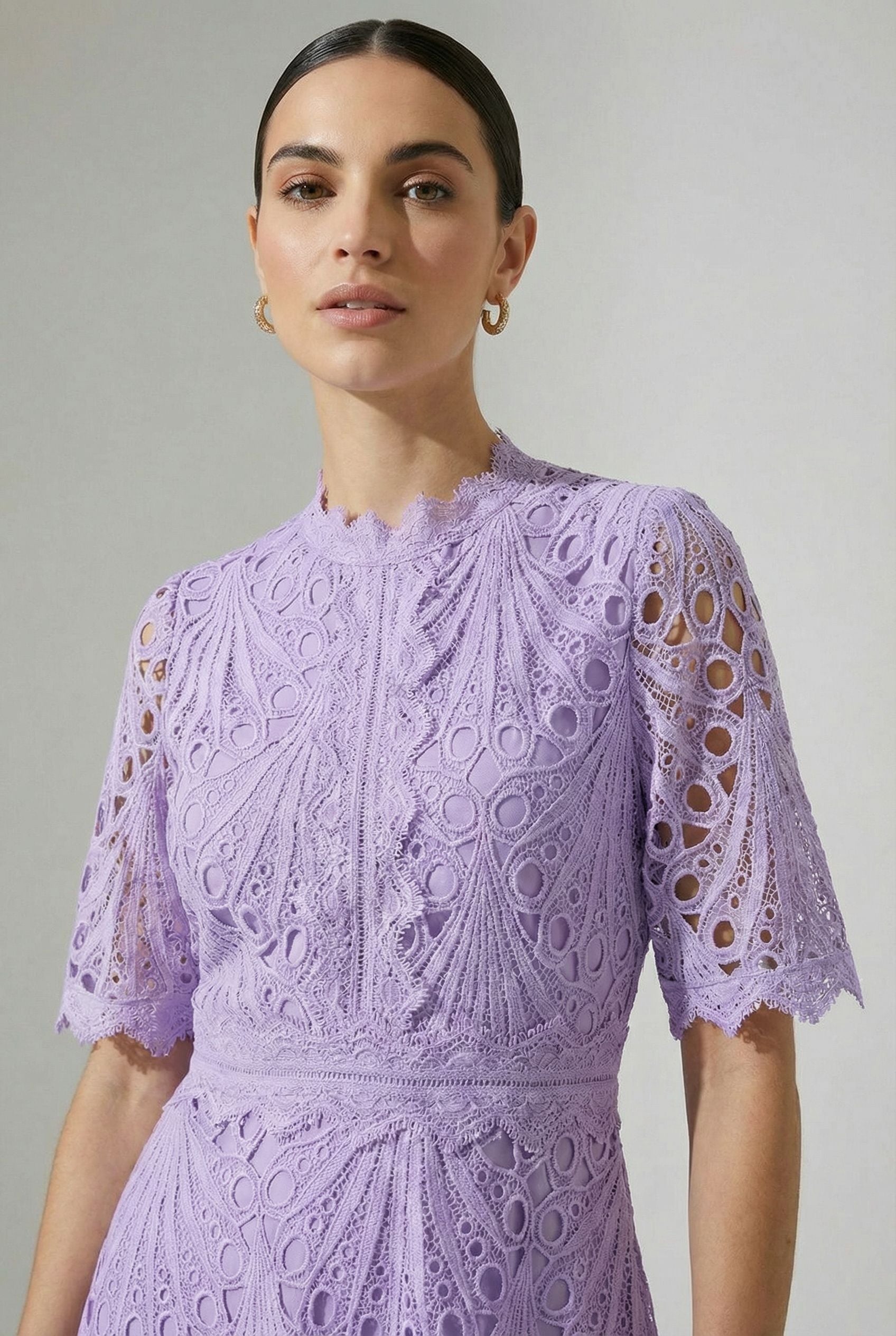 Jude Lace Occasion Midi Dress in Lilac
