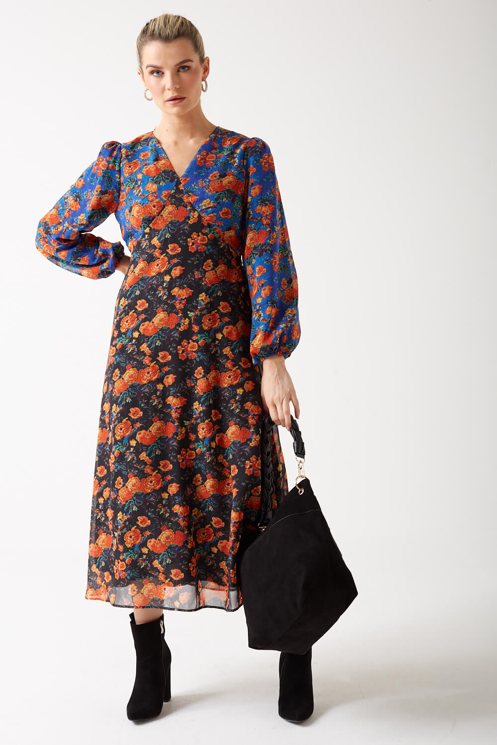 Adel Floral Print Maxi Dress in Blue