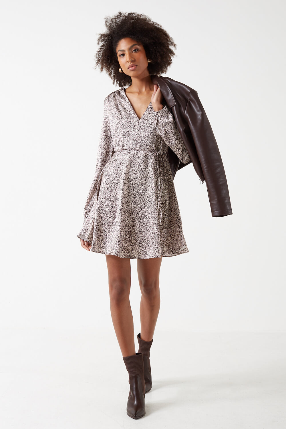 Jennifer Leopard Print Short Dress in Brown