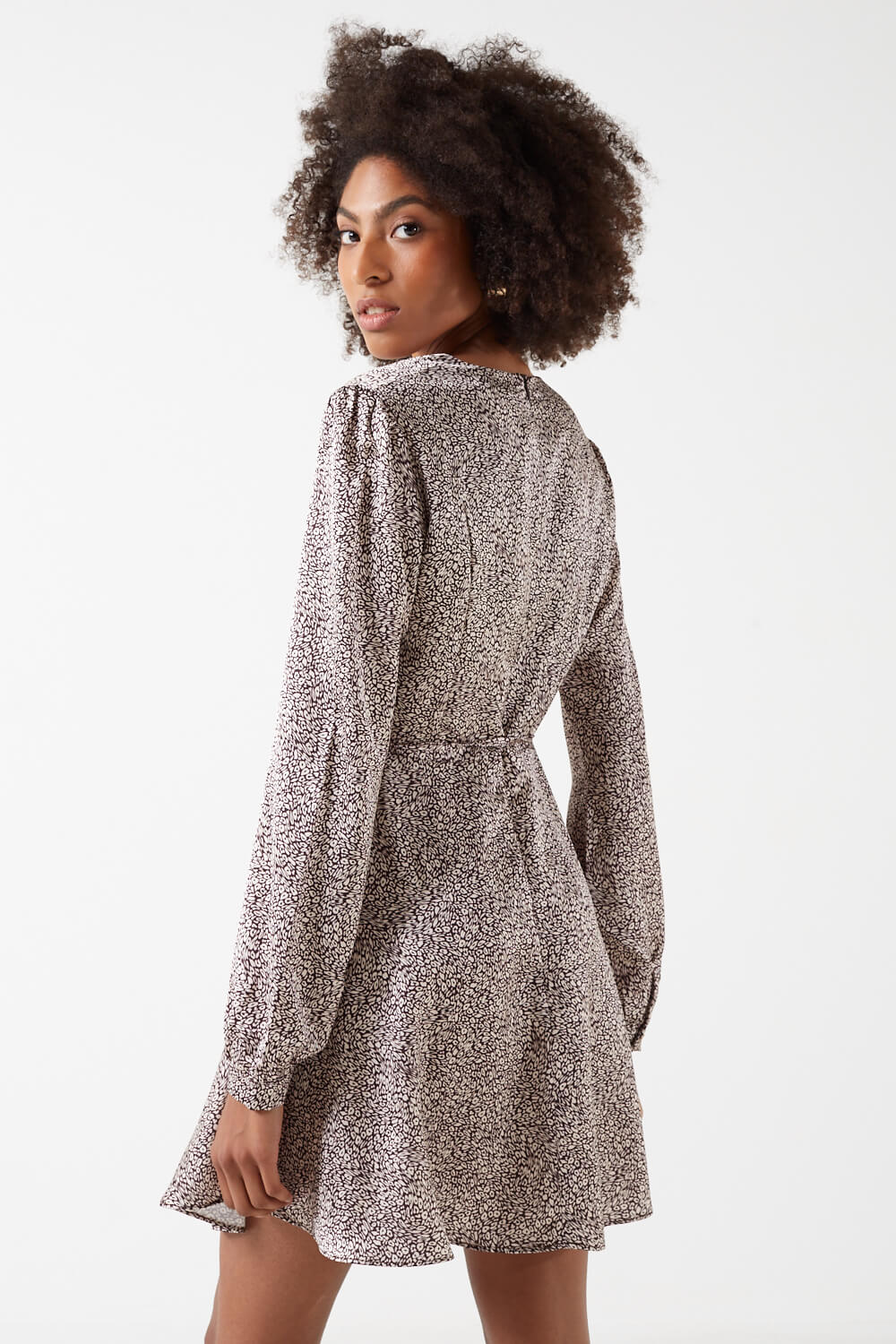 Jennifer Leopard Print Short Dress in Brown