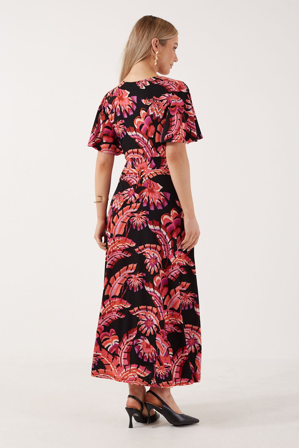 Claudia Floral V-Neck Maxi Dress in Black