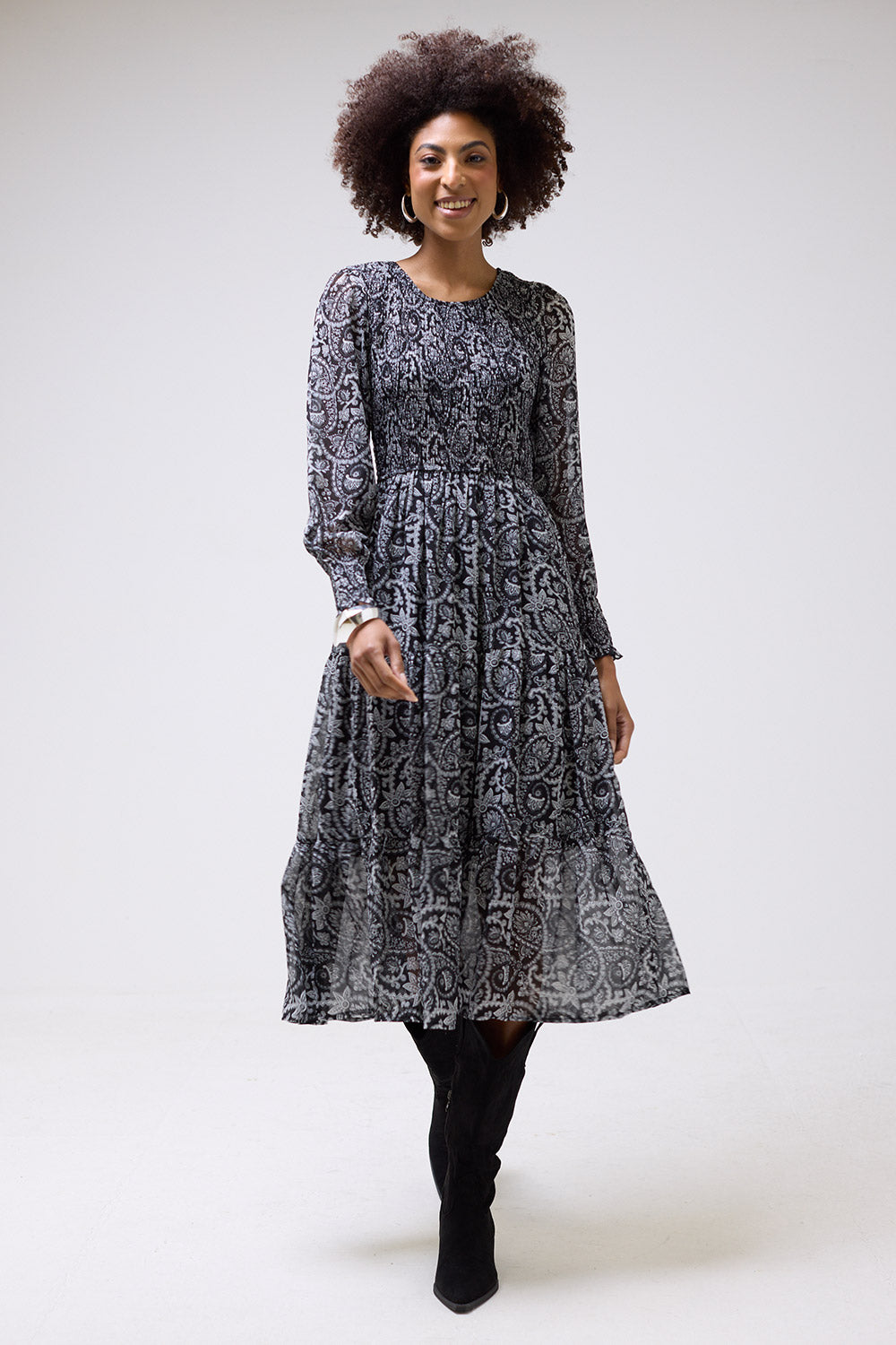 Betty Paisley Printed Shirred Midi Smock Dress in Black and White