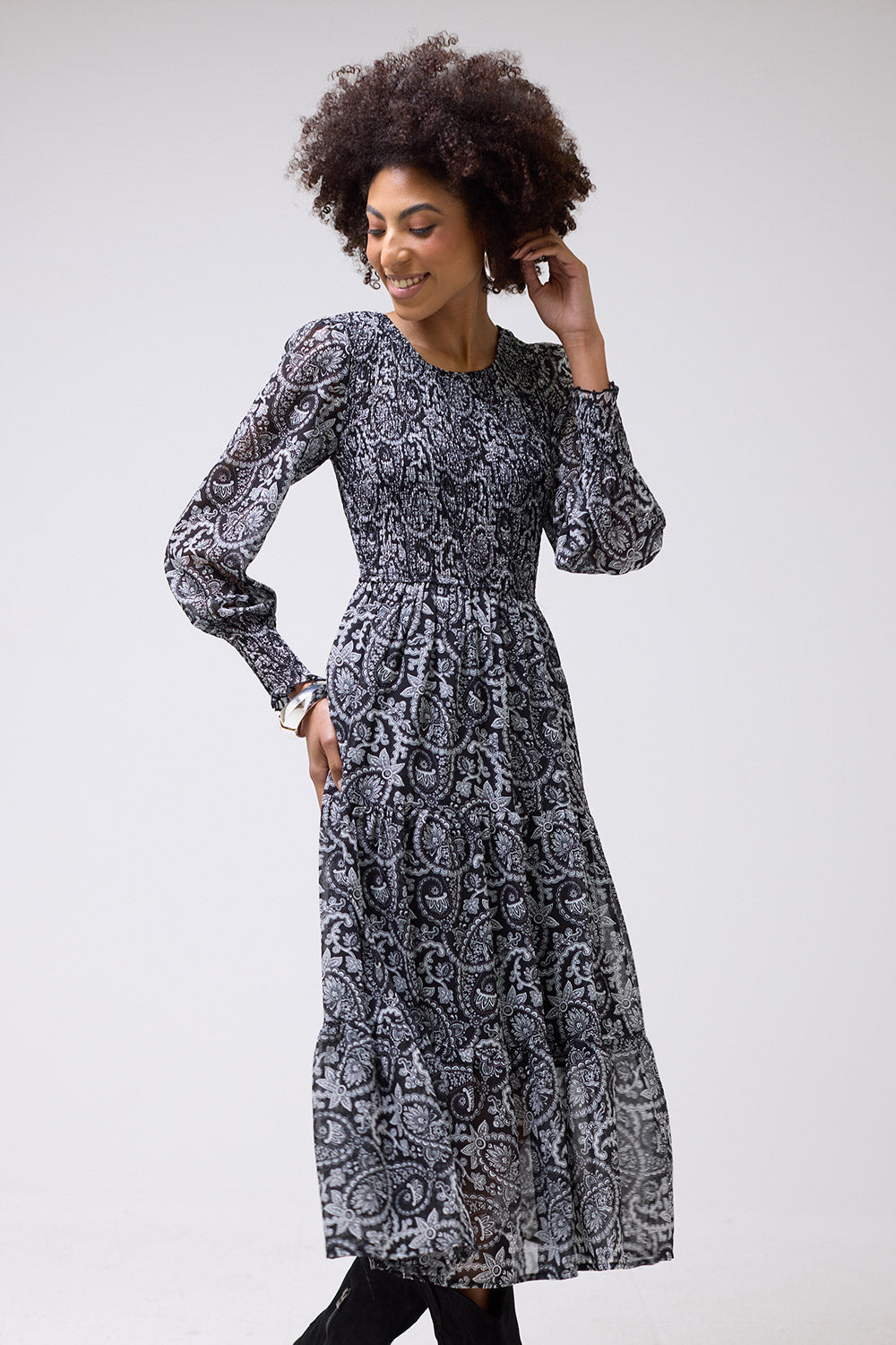 Betty Paisley Printed Shirred Midi Smock Dress in Black and White