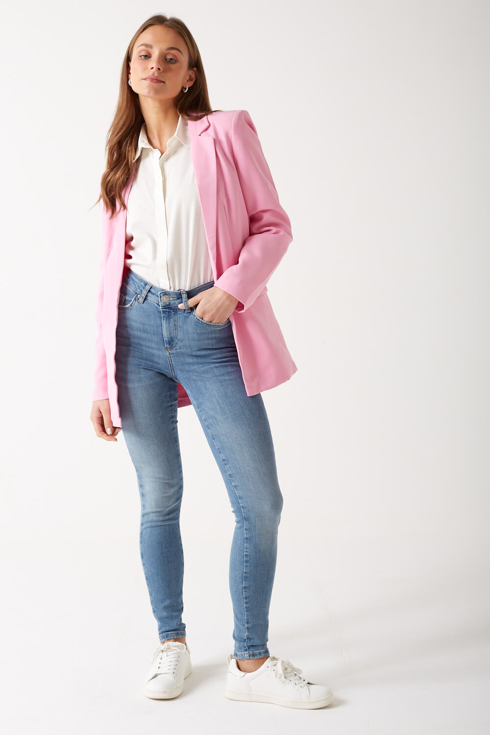 Delly Mid Rise Light Wash Skinny Jeans