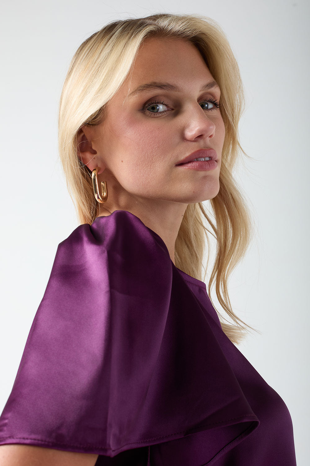 Annie Satin Short Sleeve Top in Purple