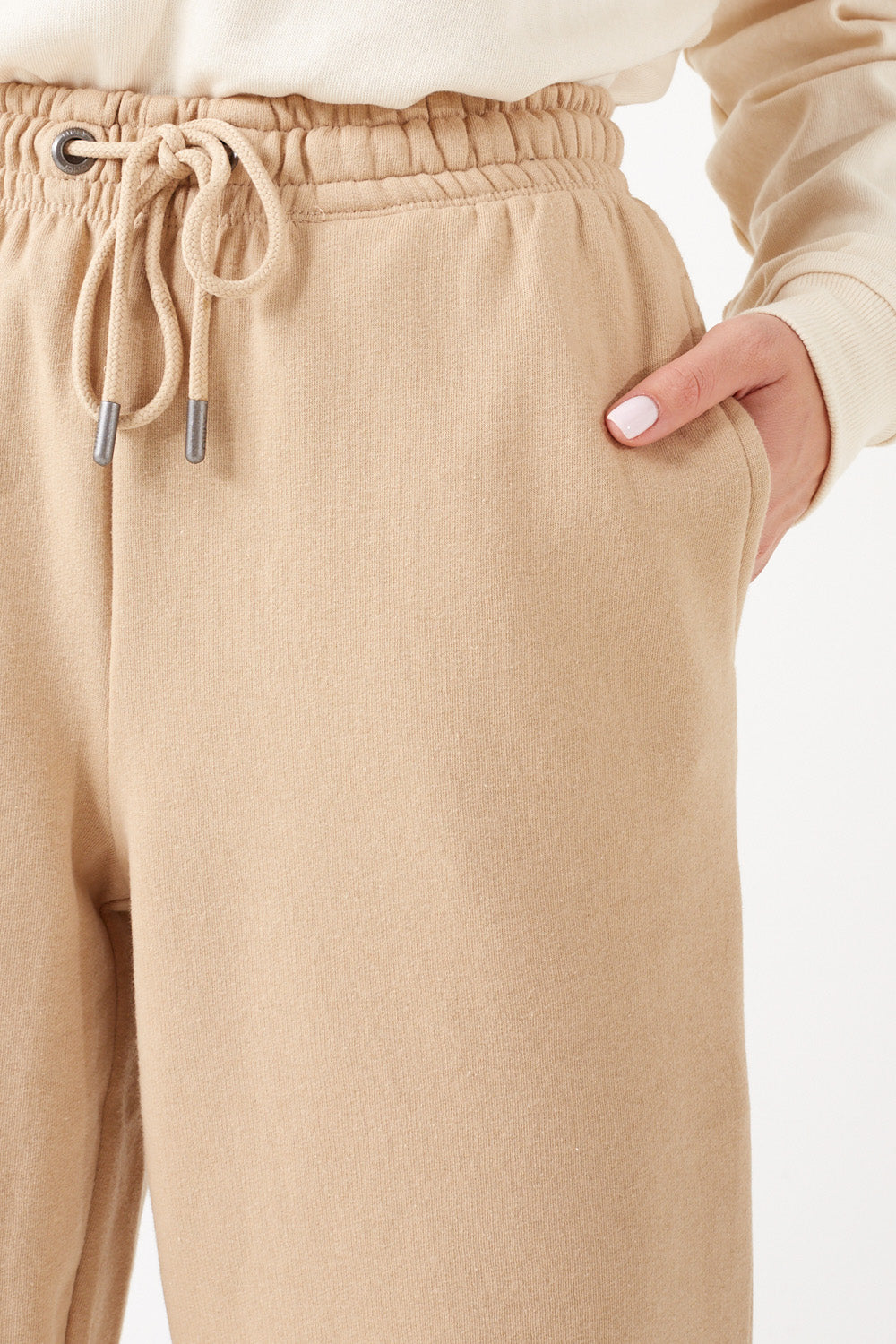 Feel Joggers in Beige