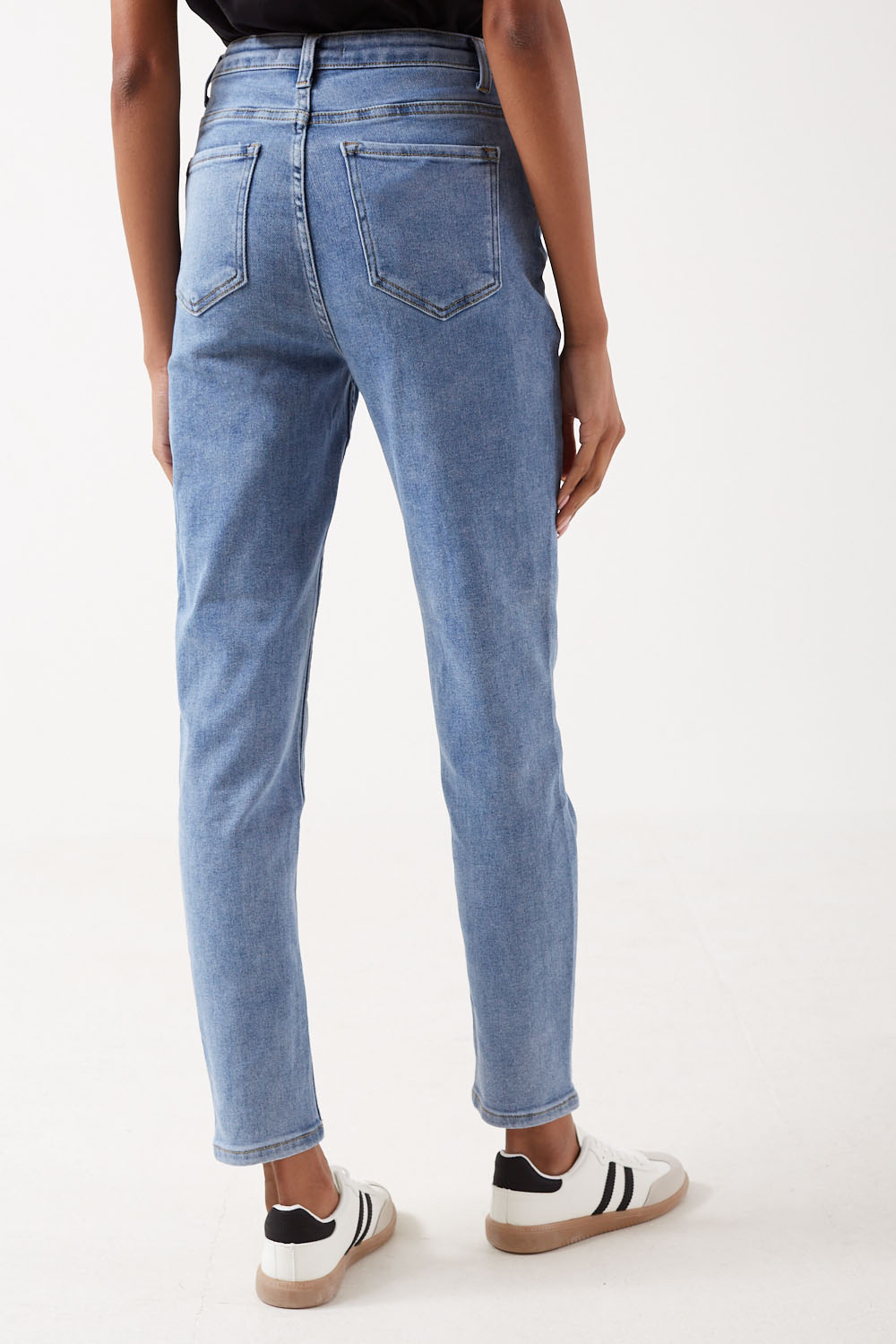 Augustine HW Mom Jeans in Medium Blue