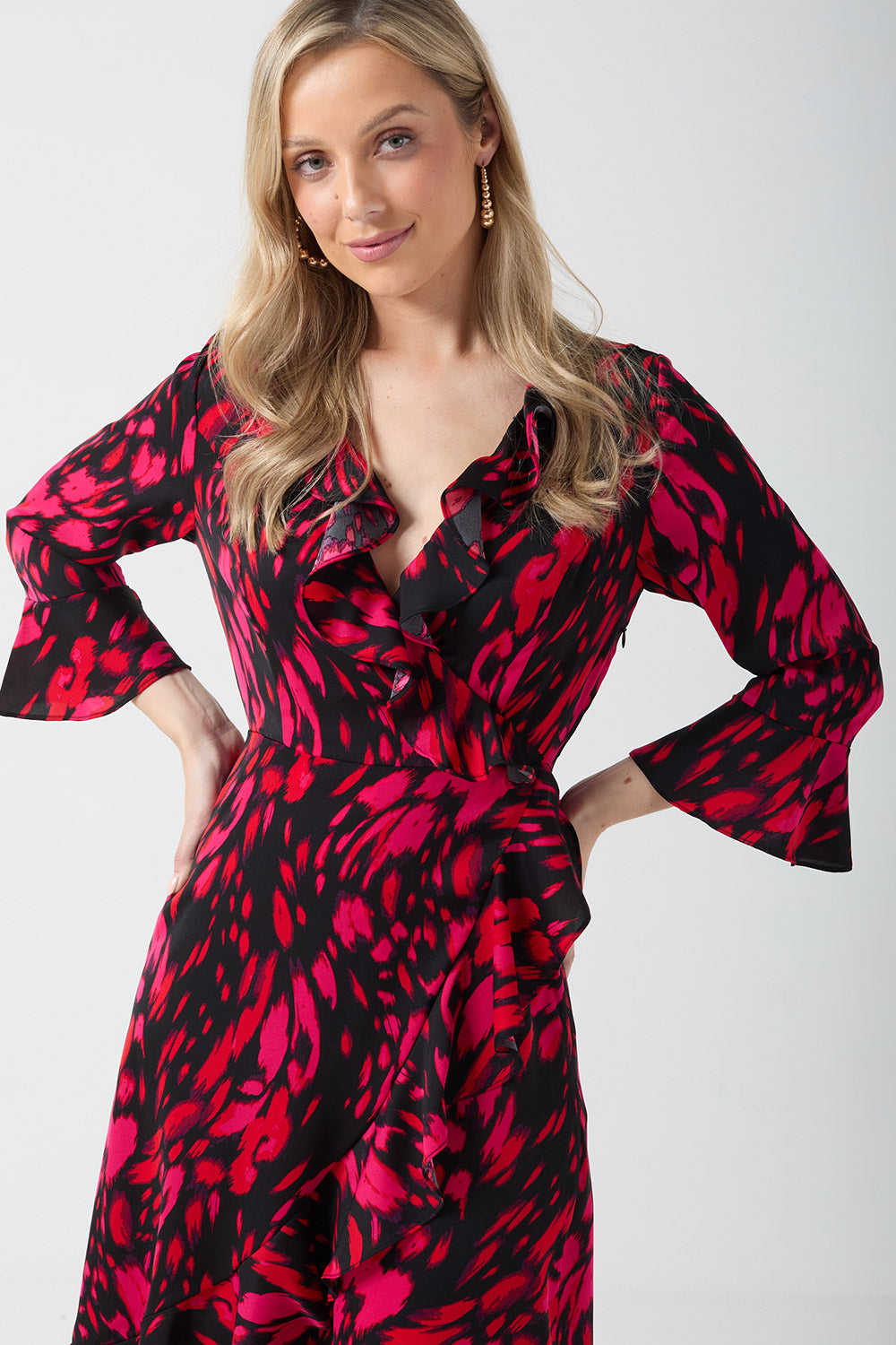 Selena Floral V-Neck Short Dress in Animal Print