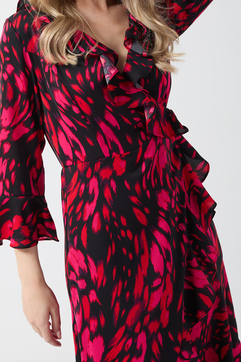 Selena Floral V-Neck Short Dress in Animal Print