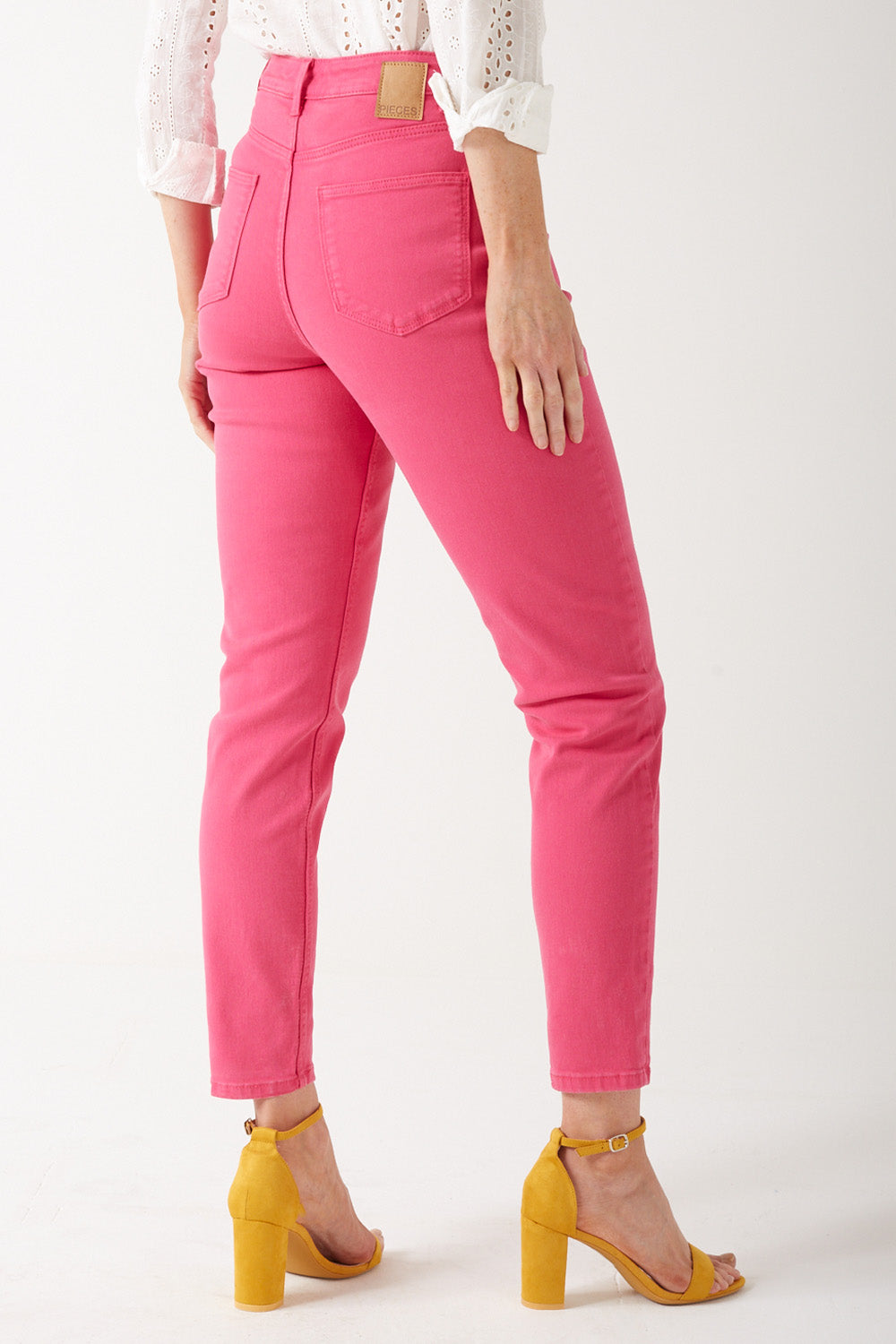 Kesia High Rise Mom Jeans in Pink