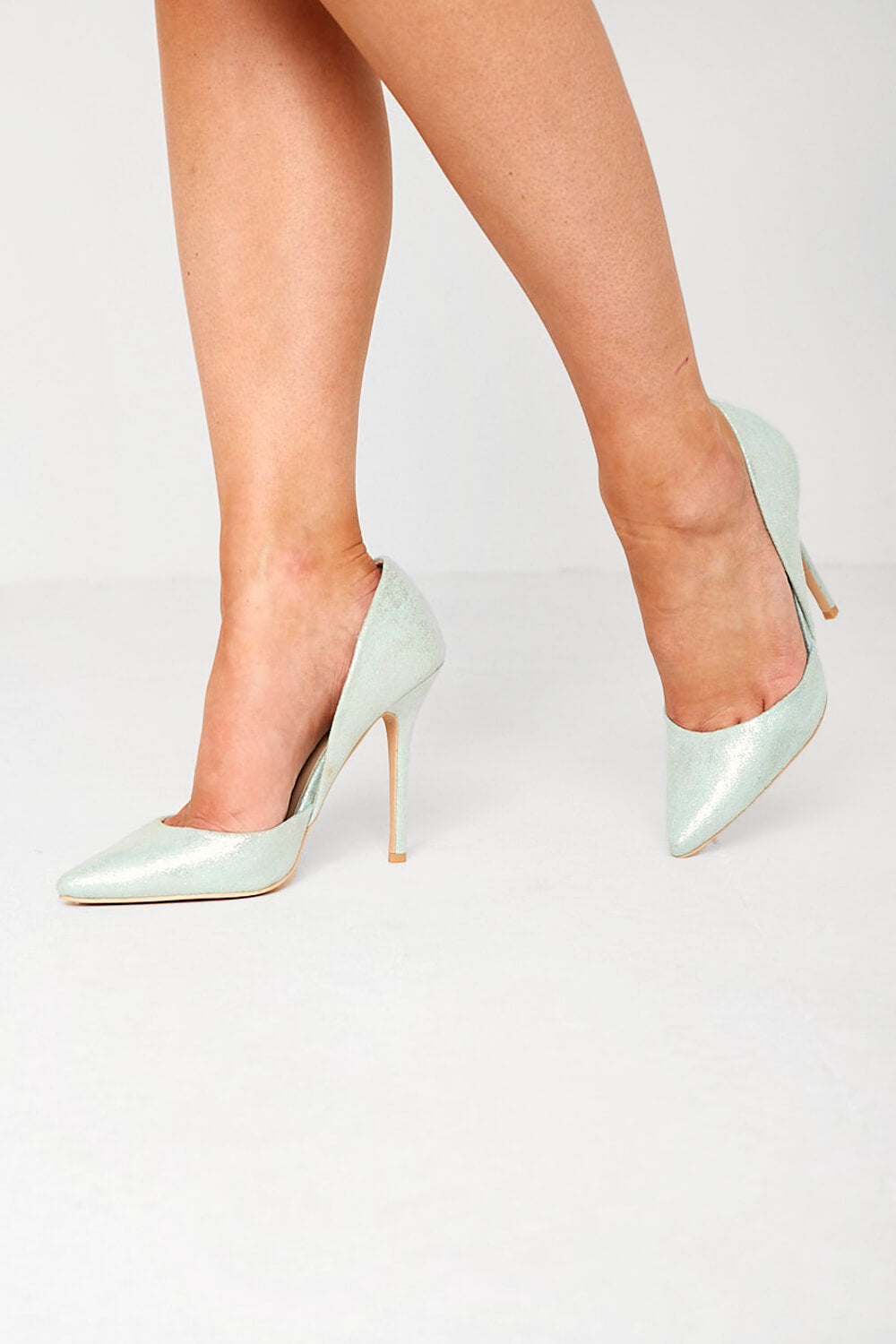 Lela Shimmer Pointed Court Shoe in Mint