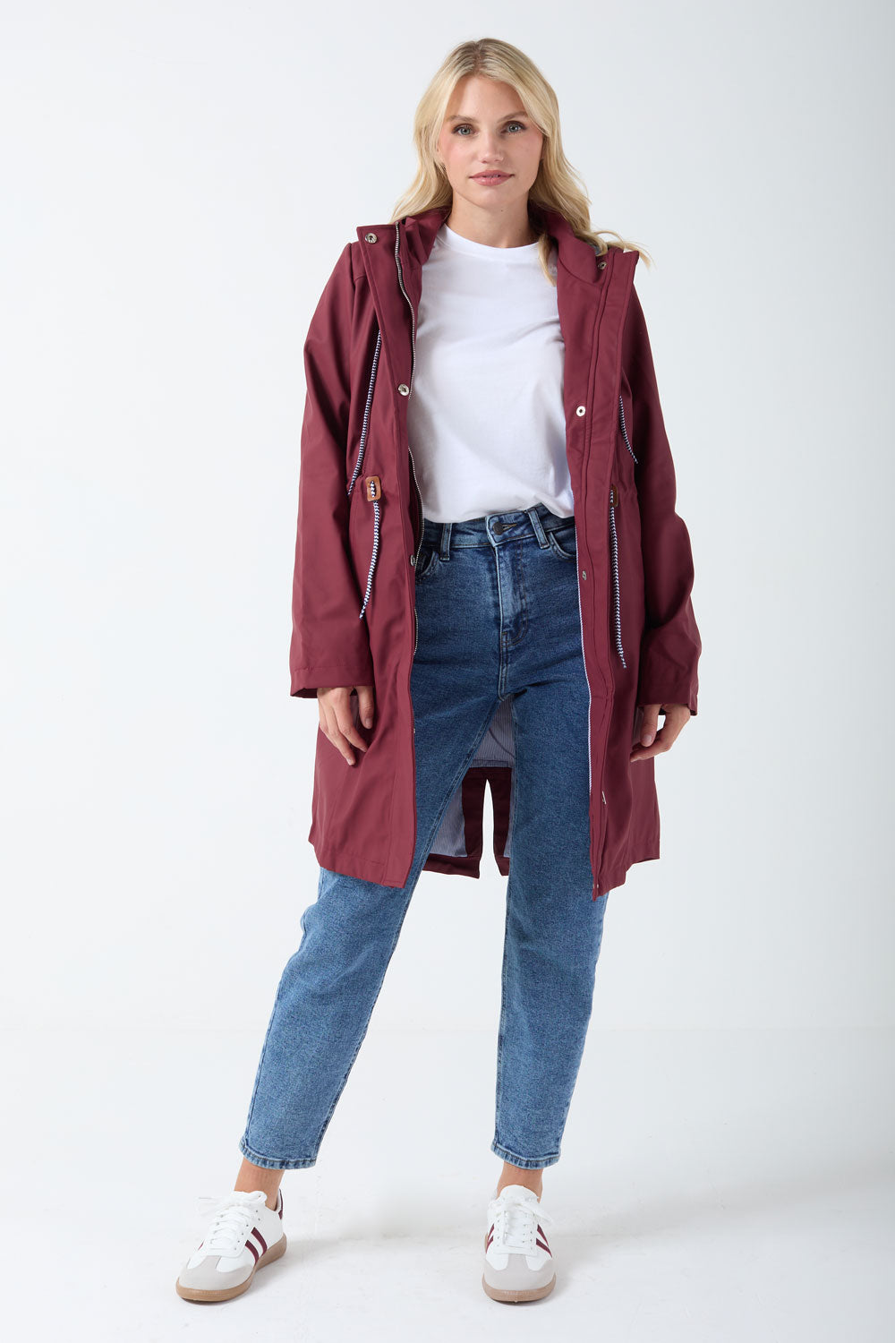 Lilly Drawstring Rain Jacket in Wine