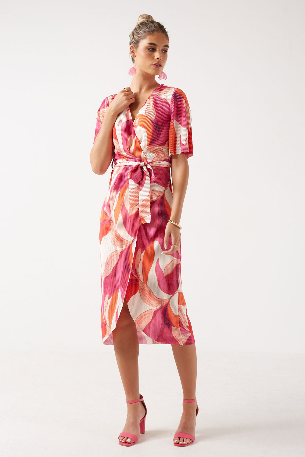 Nancy Floral V-Neck Pleated High-Low Midi Dress in Pink