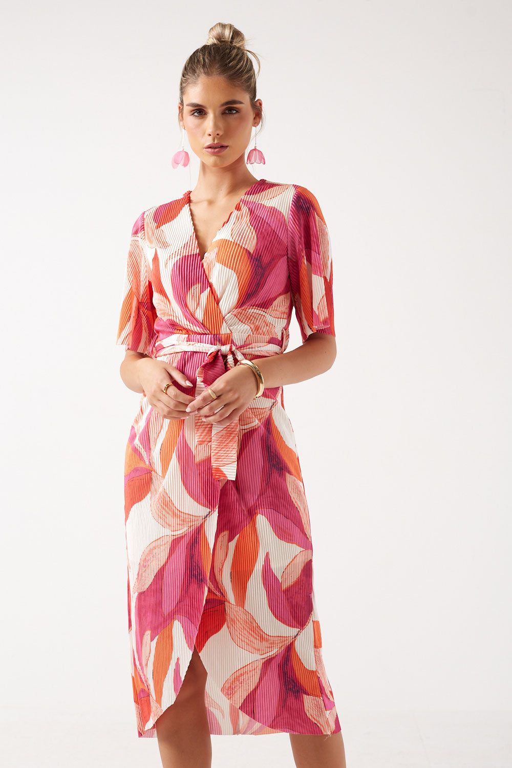 Nancy Floral V-Neck Pleated High-Low Midi Dress in Pink