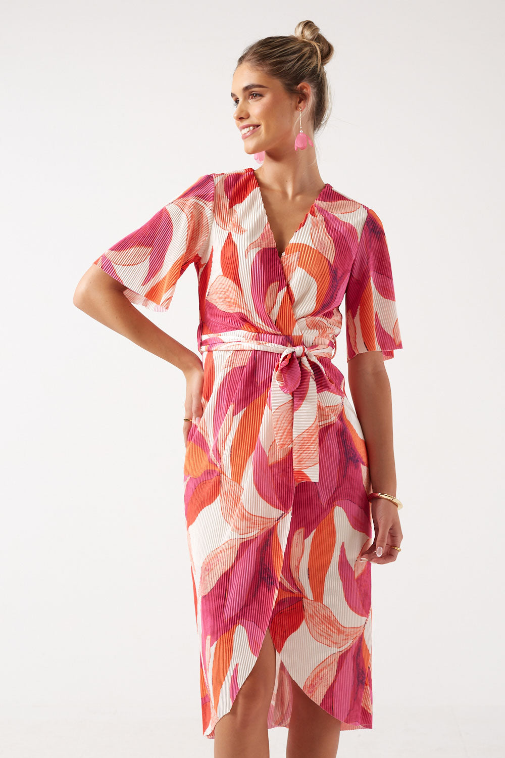 Nancy Floral V-Neck Pleated High-Low Midi Dress in Pink