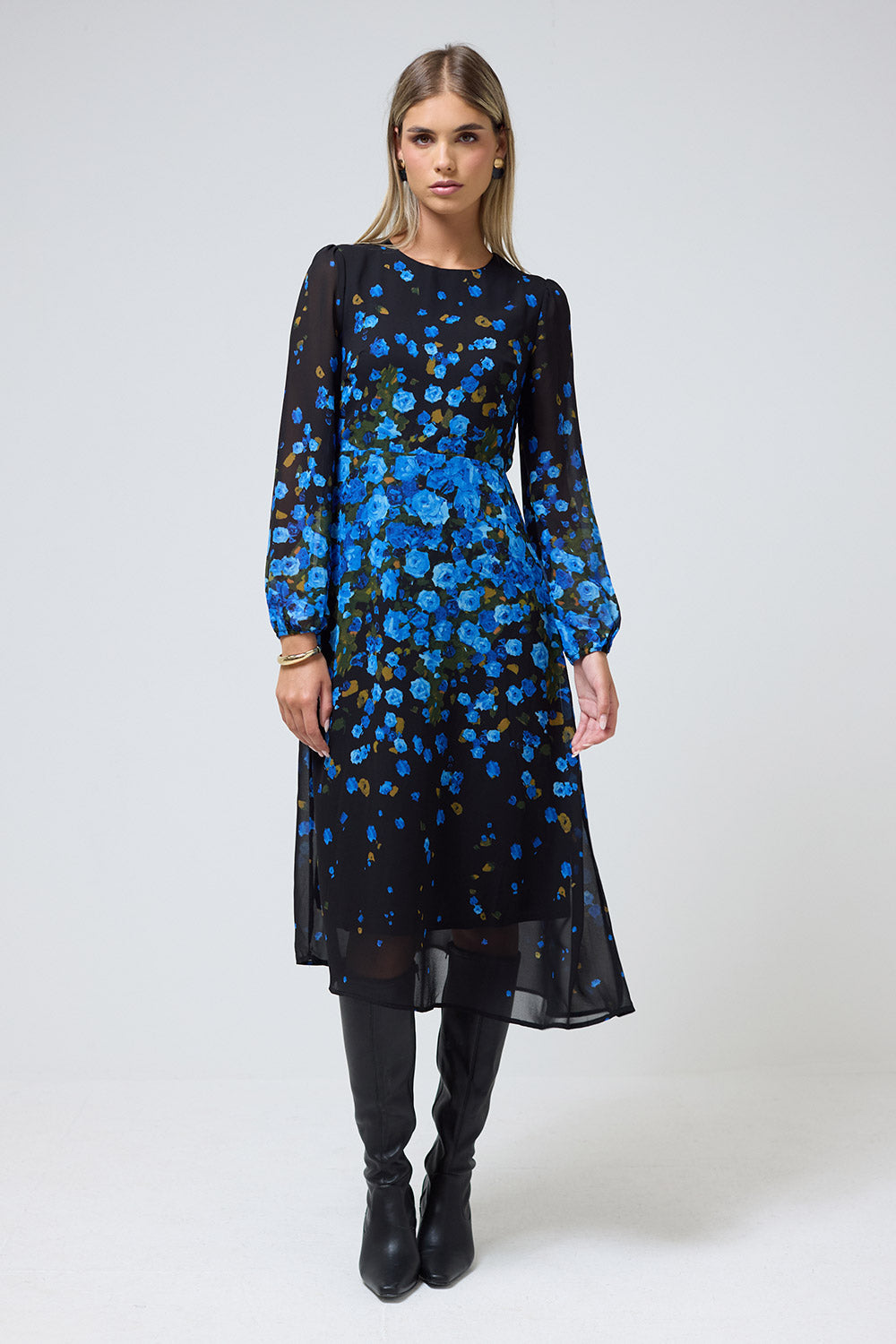 Malliah Floral Long Sleeve Midi Dress in Blue