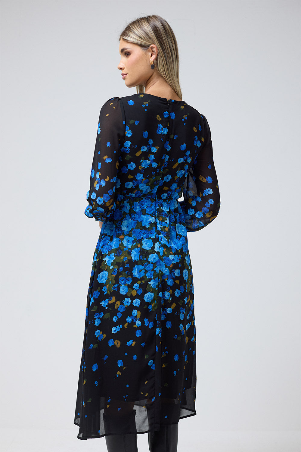 Malliah Floral Long Sleeve Midi Dress in Blue