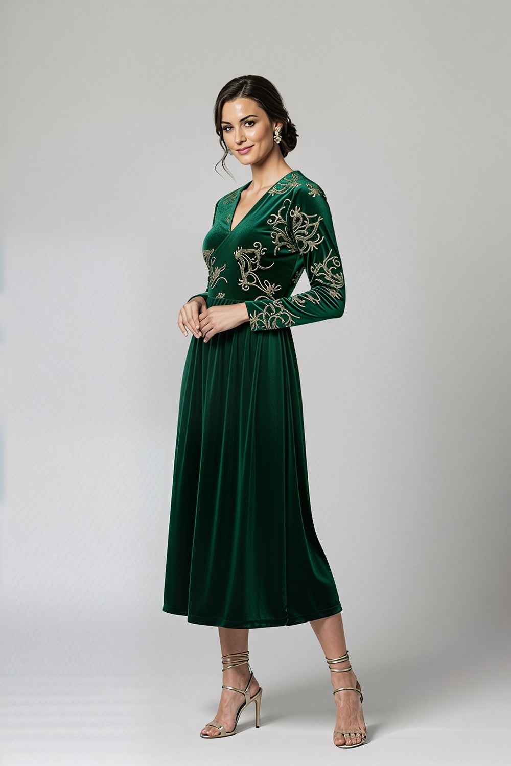 The Alissa Embroidered Velvet Midi Dress In Emerald