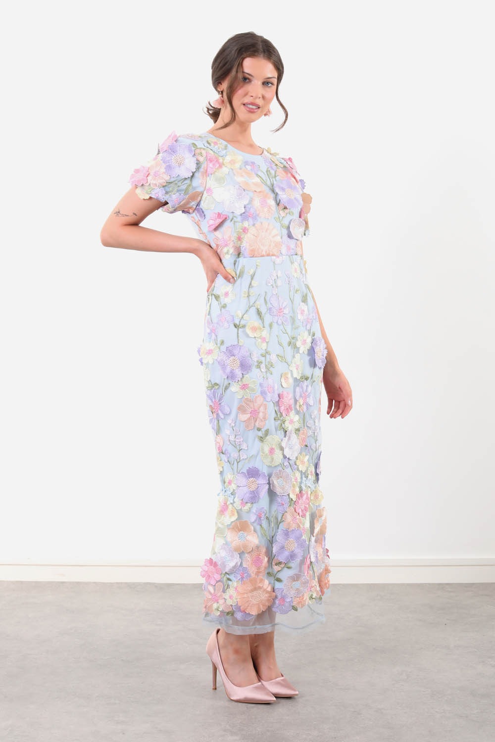 Liz Lace Midi Dress in Blue