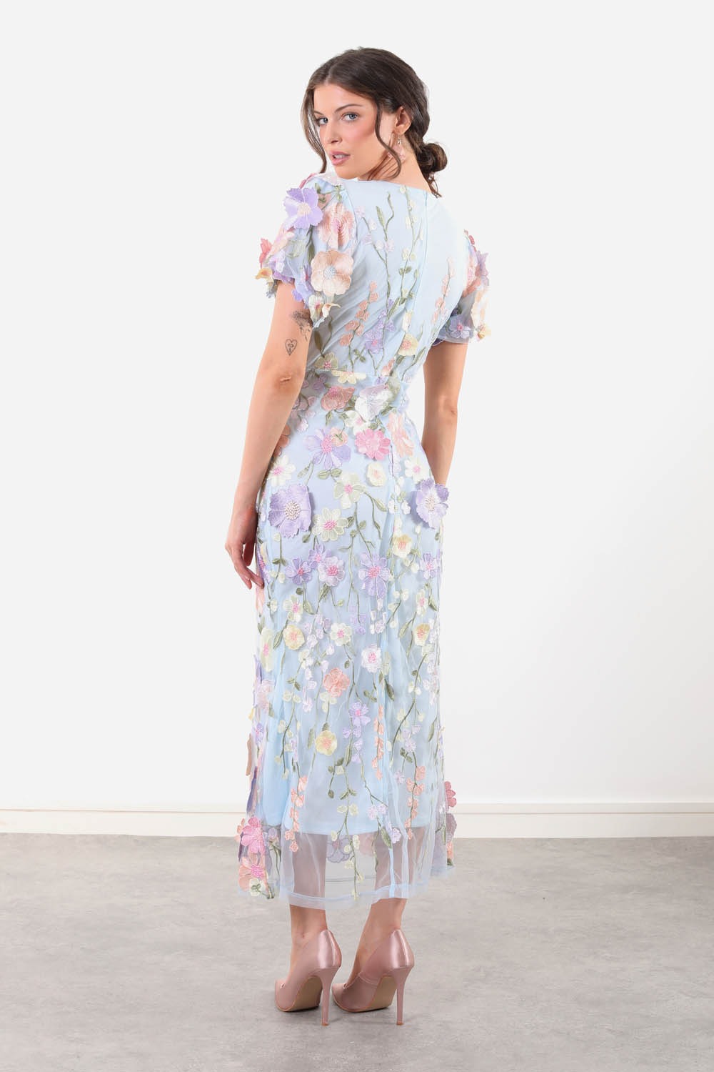 Liz Lace Midi Dress in Blue