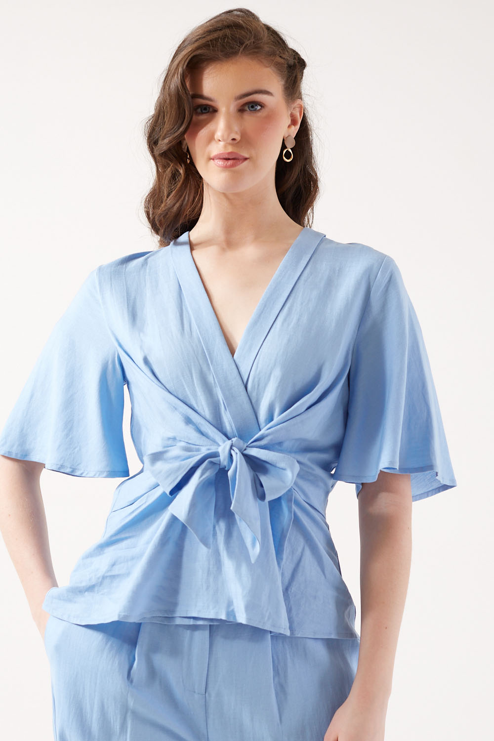 Roberta V-Neck Tie Linen Top in Blue