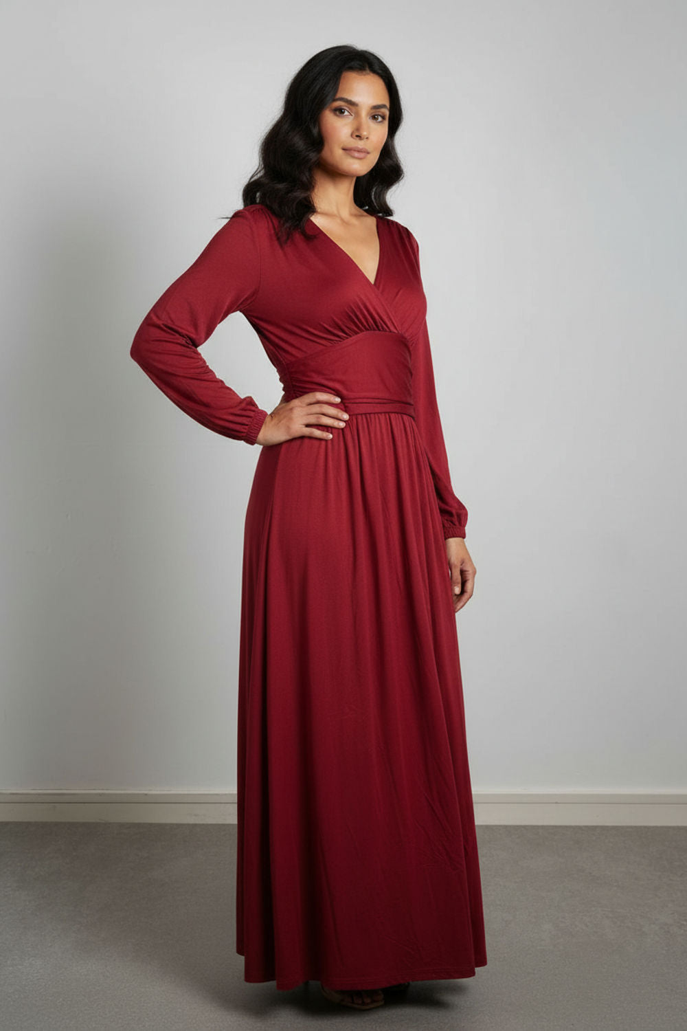 Pia Long Sleeve Maxi Dress in Red