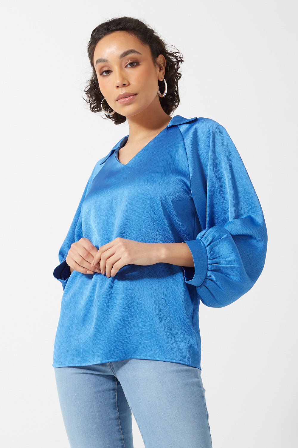 Julie Long Sleeves Collared Blouse in Blue