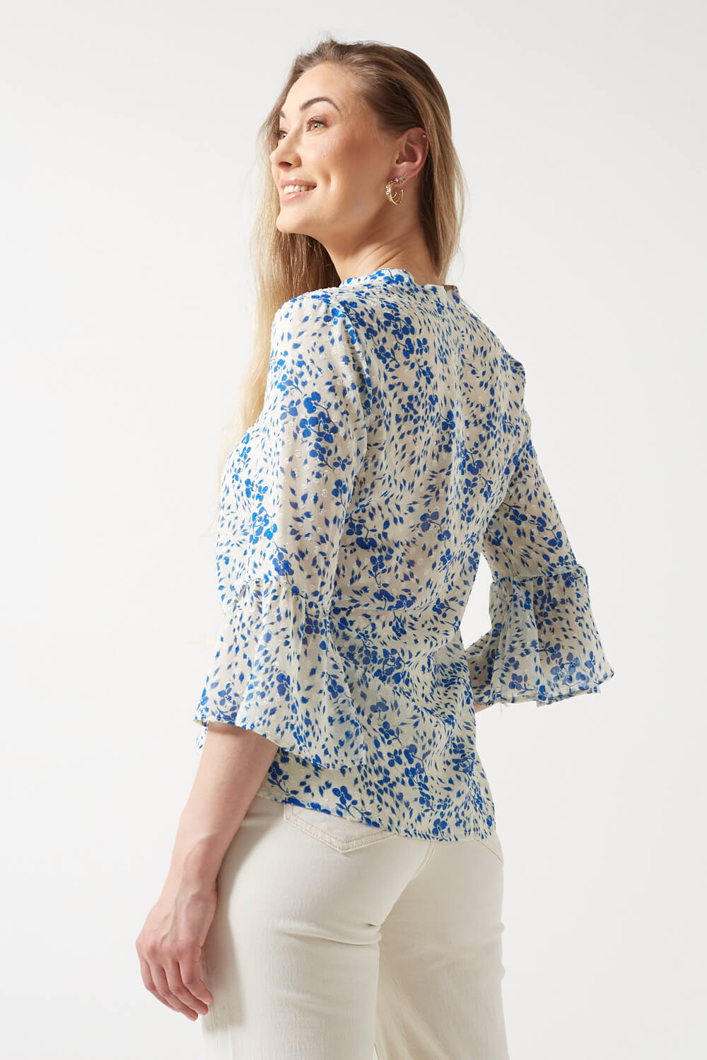 Cornelia Floral Printed 3/4 Sleeves Blouse in White
