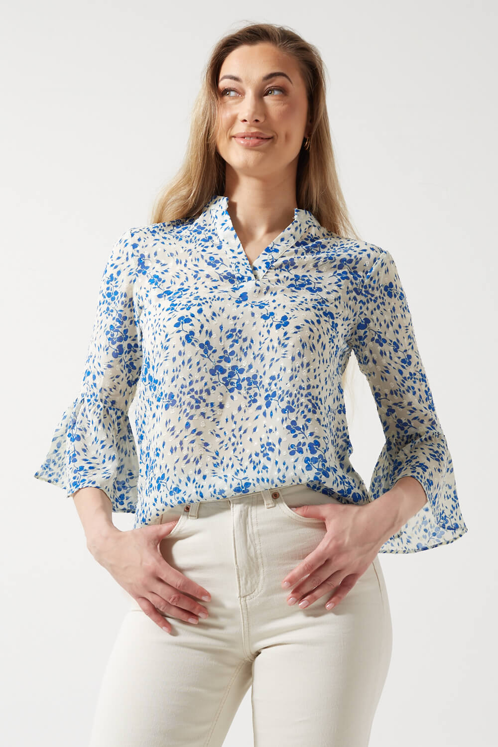 Cornelia Floral Printed 3/4 Sleeves Blouse in White