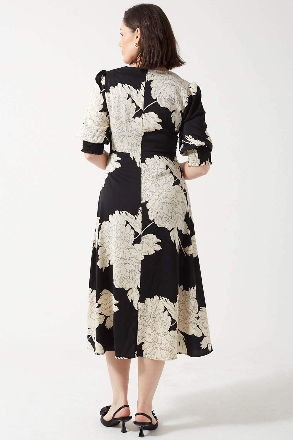 Jayna Floral Print Midi Dress in Black
