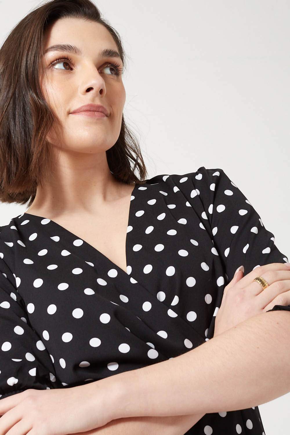 Jayna Polka Dot Print Midi Dress in Black and White