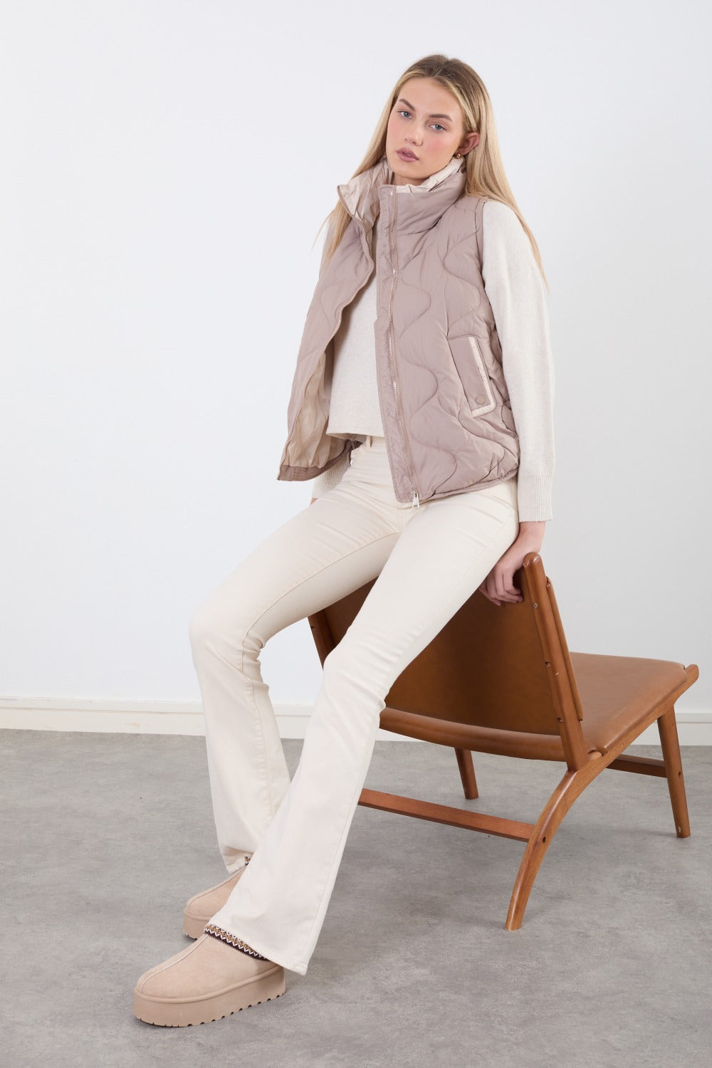 Margot Quilted Gilet In Stone
