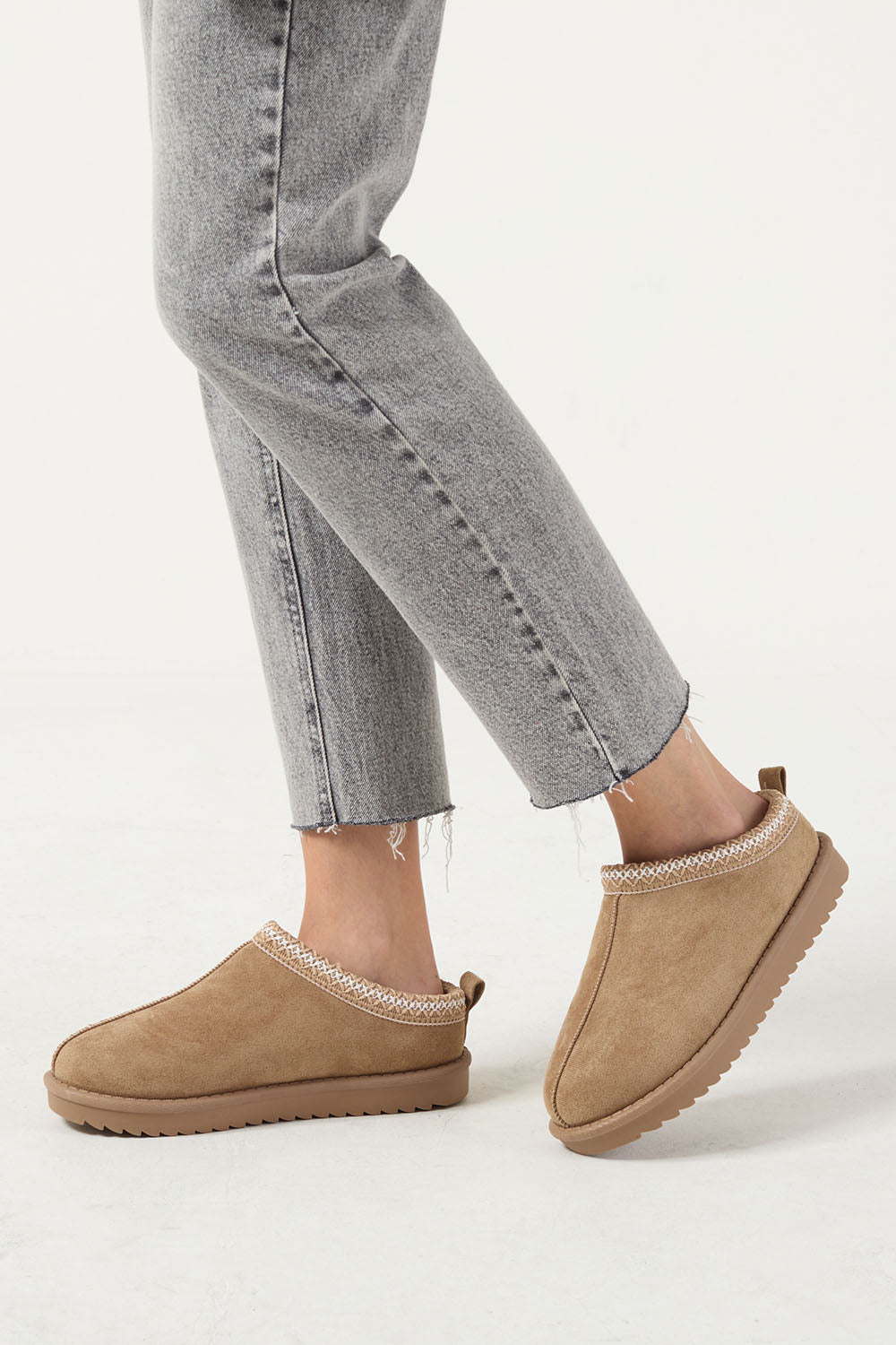 Rue Slip On Boots in Camel